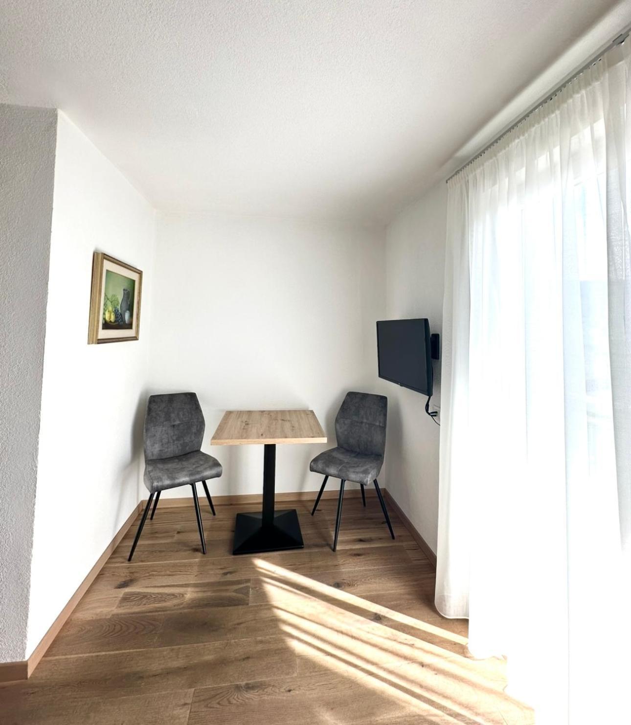 Garni Hotel Dorothea Tirolo Extérieur photo