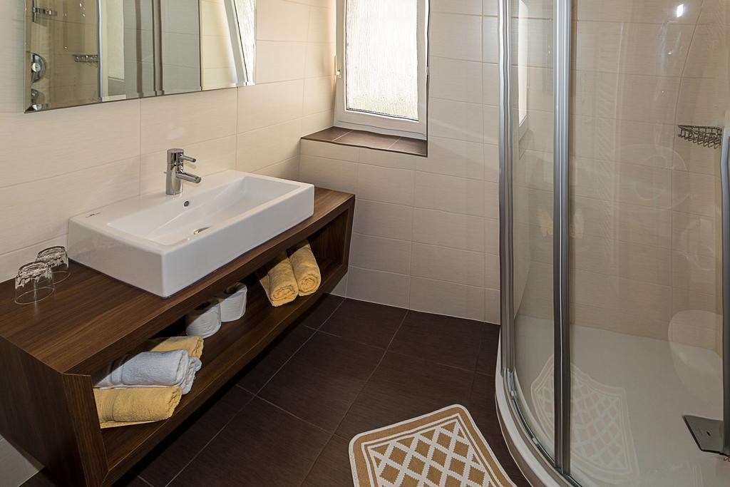 Garni Hotel Dorothea Tirolo Extérieur photo